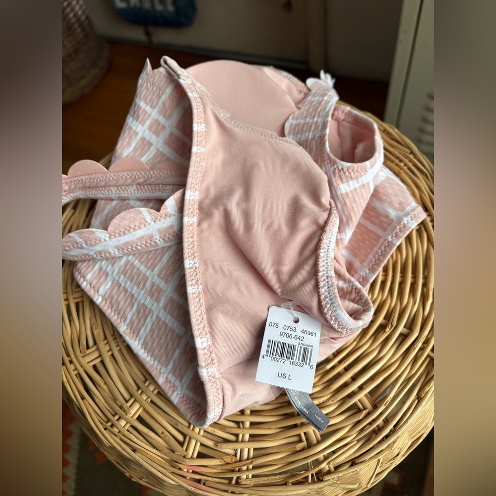 Aerie Plaid Scalloped Scoop Bikini Top - Picture 10 of 10
